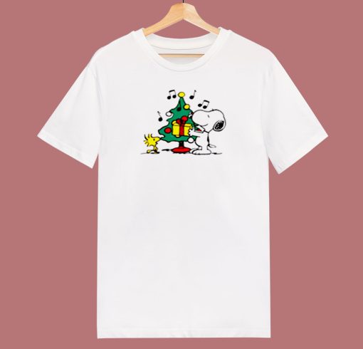 Snoopy And Woodstock Christmas Tree The Peanuts Movie 80s T Shirt